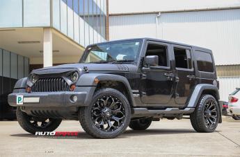 JEEP WRANGLER ASSAULT GLOSS BLACK MILLED ACCENTS